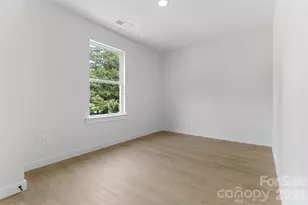 21 8th Ave Dr SE, Hickory, NC 28602 - Photo 15