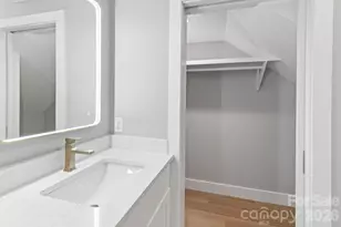 62 Upper Moffitt Rd, Asheville, NC 28805 - Photo 11