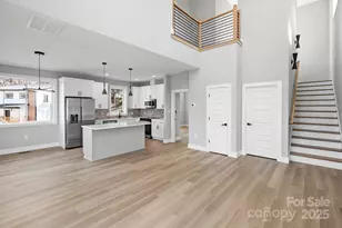 62 Upper Moffitt Rd, Asheville, NC 28805 - Photo 1