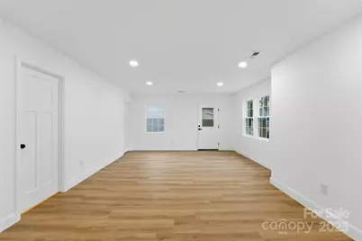 523 Biltmore Street, Mooresville, NC 28115 - Photo 3