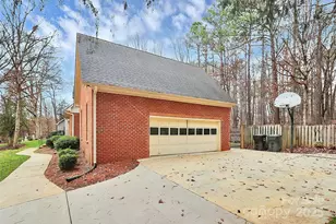 2664 Oakhurst Dr, Rock Hill, SC 29732 - Photo 33