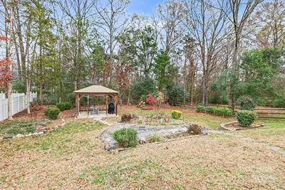 8907 Steelechase Drive, Charlotte, NC 28273 - Photo 35
