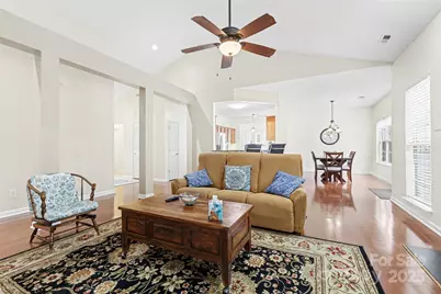 8907 Steelechase Drive, Charlotte, NC 28273 - Photo 5