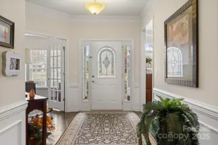 2071 Bronze Leaf Dr, Fort Mill, SC 29707 - Photo 3