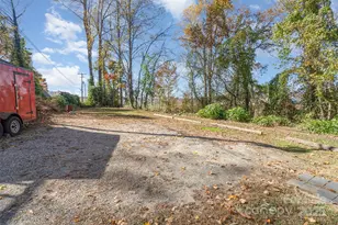 808 Harrisburg Dr SW, Lenoir, NC 28645 - Photo 17