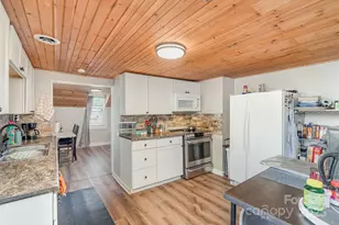 808 Harrisburg Dr SW, Lenoir, NC 28645 - Photo 9