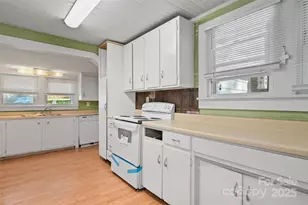 1906 Ratcliff Cove Rd, Waynesville, NC 28786 - Photo 11