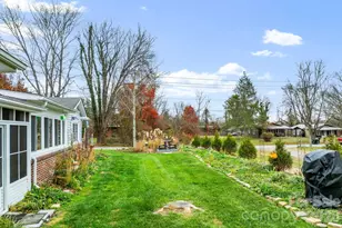 1 Wintry Dr, Hendersonville, NC 28792 - Photo 37