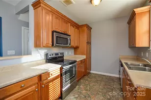 337 Wise St, Statesville, NC 28677 - Photo 9