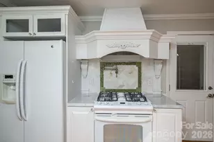 1131 Woodvale Ave, Gastonia, NC 28054 - Photo 3