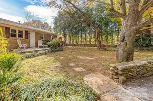 1301 Laurel Ln, Gastonia, NC 28054 - Photo 3