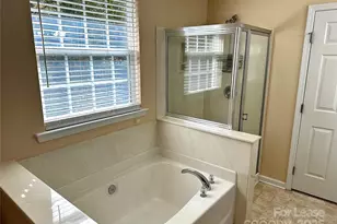 7946 Mariners Pointe Cir, Denver, NC 28037 - Photo 29