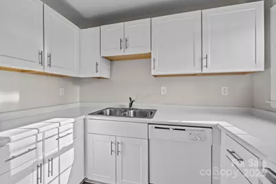 4600 Coronado Drive #B, Charlotte, NC 28212 - Photo 9