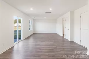 515 Tomlin Trail, Spartanburg, SC 29301 - Photo 13