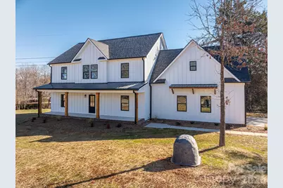 4762 Lazy Lane, Denver, NC 28037 - Photo 1