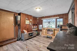 611 W Main Street Ext, Lincolnton, NC 28092 - Photo 7