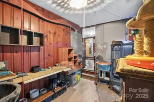 611 W Main Street Ext, Lincolnton, NC 28092 - Photo 25