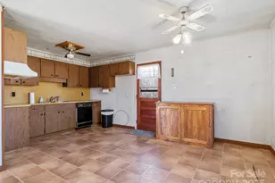 1879 White Oak Rd, Burnsville, NC 28714 - Photo 13