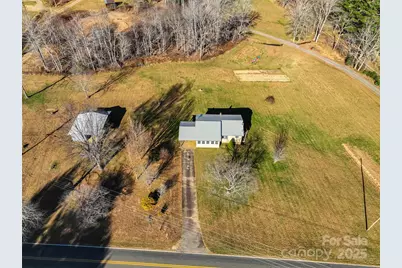 1879 White Oak Road, Burnsville, NC 28714 - Photo 37