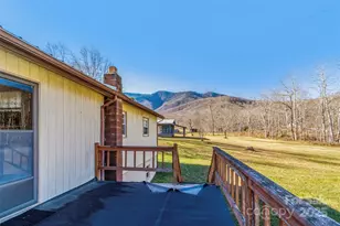 1879 White Oak Rd, Burnsville, NC 28714 - Photo 17