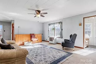 1879 White Oak Rd, Burnsville, NC 28714 - Photo 9