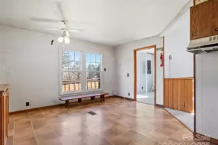 1879 White Oak Rd, Burnsville, NC 28714 - Photo 15