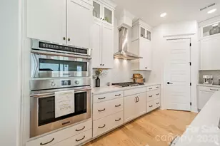 1402 Encore Ln, Waxhaw, NC 28173 - Photo 5