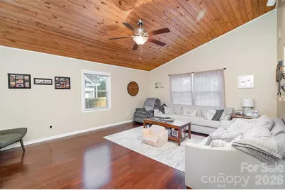 7088 Wateredge Drive, Sherrills Ford, NC 28673 - Photo 11