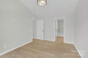 1315 Peach Park Ln, Charlotte, NC 28216 - Photo 17