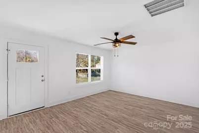 324 Ashford Street, Chester, SC 29706 - Photo 5