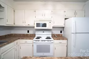 3916 David Cox Rd, Charlotte, NC 28269 - Photo 5