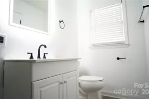 3916 David Cox Rd, Charlotte, NC 28269 - Photo 25