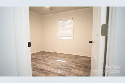 3916 David Cox Road, Charlotte, NC 28269 - Photo 17