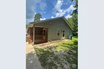 313 E Washington Avenue #B, Bessemer City, NC 28016 - Photo 9