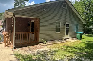 313 E Washington Ave, Bessemer City, NC 28016 - Photo 9