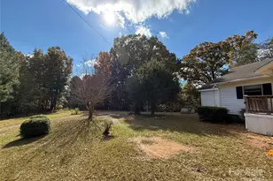 175 Rush Loop Rd, Mount Gilead, NC 27306 - Photo 7