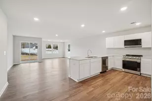 527 Tomlin Trail, Spartanburg, SC 29301 - Photo 9