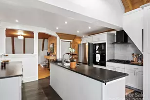 39 Little Piney Mountain Rd, Candler, NC 28715 - Photo 13