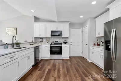 513 Stillgreen Lane, Charlotte, NC 28214 - Photo 11