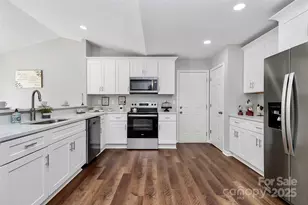 513 Stillgreen Ln, Charlotte, NC 28214 - Photo 11