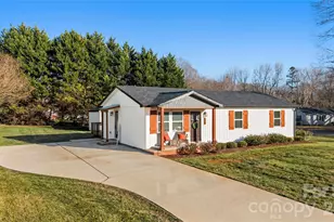 624 Cedar Grove Dr, Gastonia, NC 28056 - Photo 1