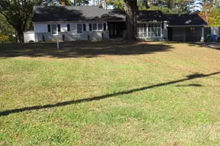 2104 Hillcrest Ave, Albemarle, NC 28001 - Photo 3