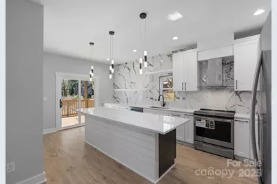 908 30th Avenue Drive NW, Hickory, NC 28601 - Photo 5