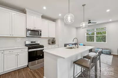 9420 Munsing Drive, Charlotte, NC 28269 - Photo 5