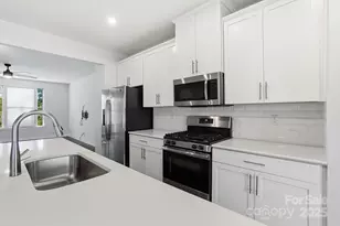 3039 Salix Bend Dr, Charlotte, NC 28205 - Photo 15