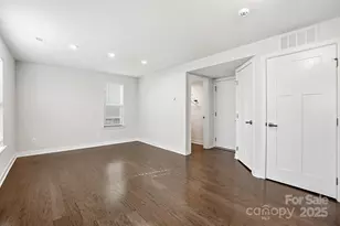 3039 Salix Bend Dr, Charlotte, NC 28205 - Photo 3