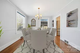 323 4th St Pl SW, Hickory, NC 28602 - Photo 9