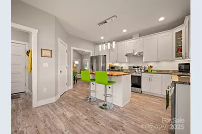 43 Middle Street, Hendersonville, NC 28792 - Photo 15