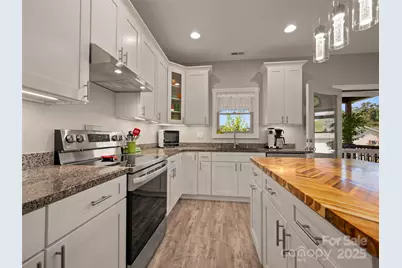 43 Middle Street, Hendersonville, NC 28792 - Photo 13