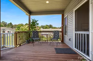 43 Middle St, Hendersonville, NC 28792 - Photo 19